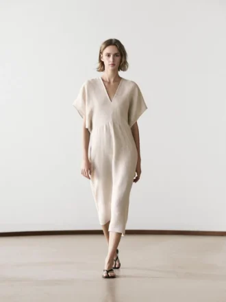 Vestido midi de lino ligero de manga corta