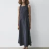 Vestido midi fluido con hebillas Vestido midi fluido con hebillas