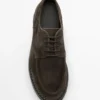 Zapatos de ante con puntera moc y abertura Zapatos de ante con puntera moc y abertura