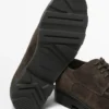 Zapatos de ante con puntera moc y abertura Zapatos de ante con puntera moc y abertura