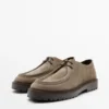 Zapatos de ante con puntera moc y abertura Zapatos de ante con puntera moc y abertura