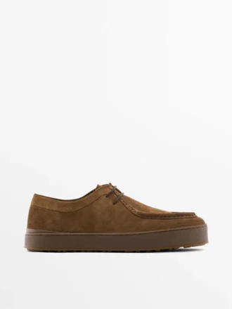 Zapatos de cuero con puntera moc y suela gruesa
