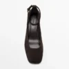 Zapatos de tacón con puntera cuadrada Zapatos de tacón con puntera cuadrada