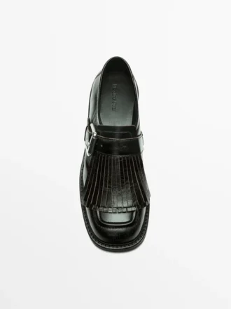 Zapatos Derby con hebilla y flecos